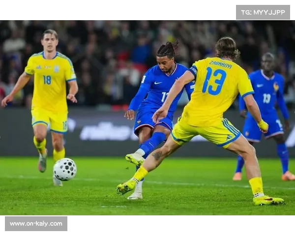 法国4-0轻取乌克兰提前晋级世界杯，姆巴佩点射加补射完成双响