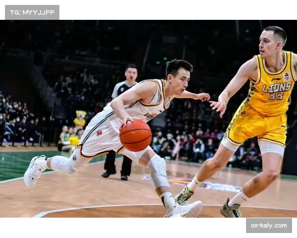 辽宁本钢客场挑战浙江东阳光药，卫冕冠军迎季后赛强度预演